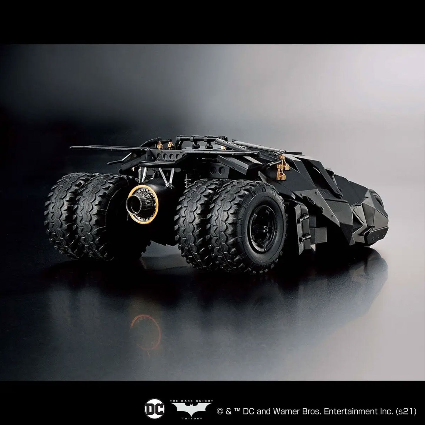 Batman Begins Batmobile 1/35 -Model kit