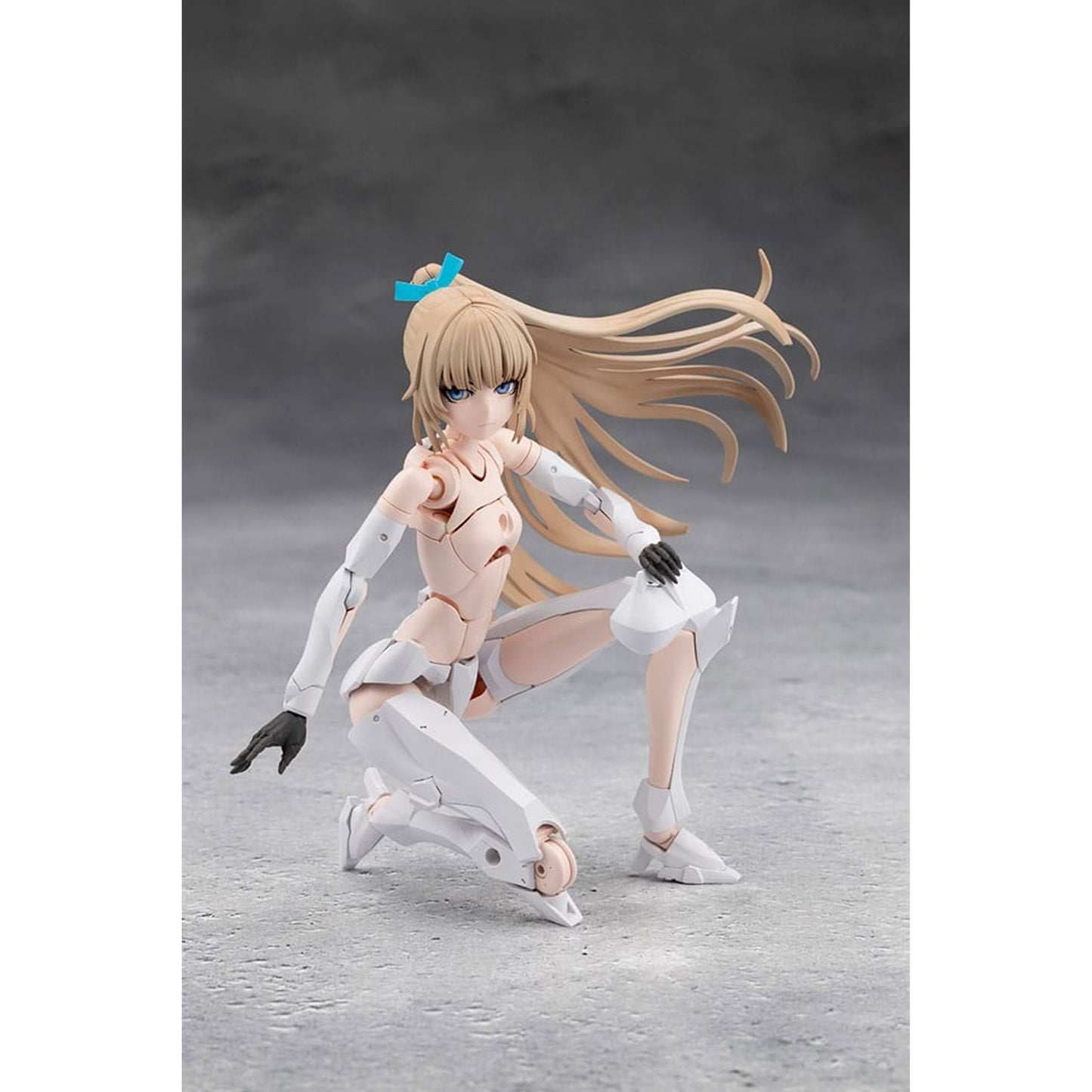 Megalomaria-Unlimited-Universe-Plastic-Pienoismallu-Emulator-16-cm_animekauppa_Anigen-Model Kit