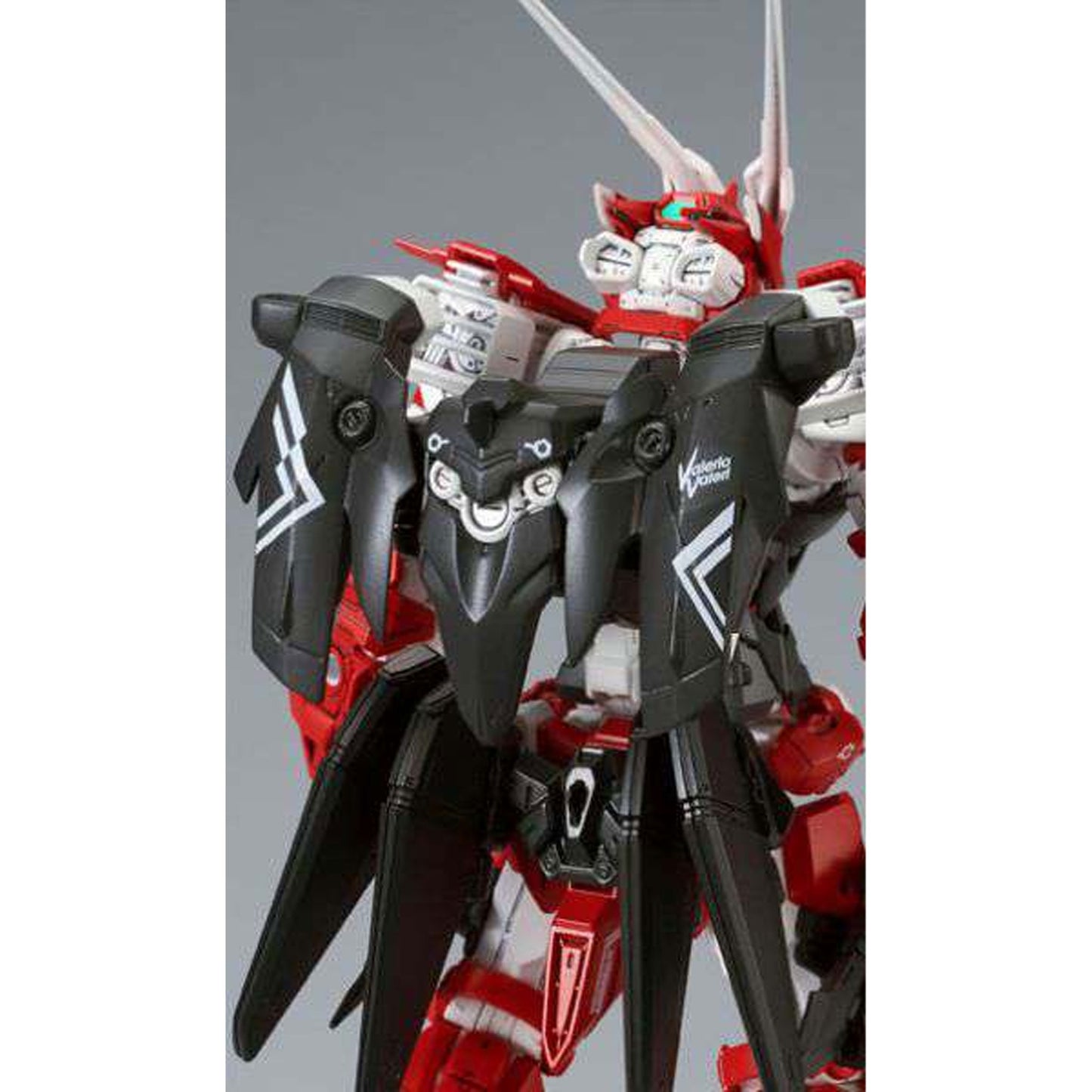 Mg gundam astray turn red ltd 1/100