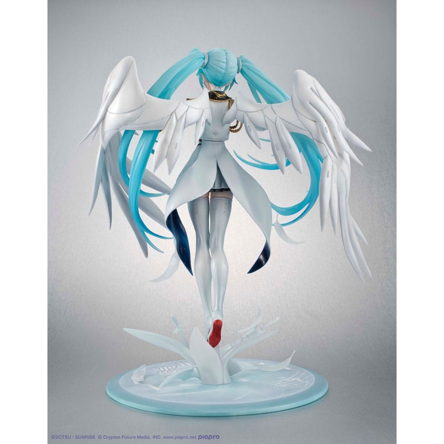 Mobile Suit Gundam x Hatsune Miku Lucrea Hatsune Miku x Wing Gundam Zero EW 45th Anniversary