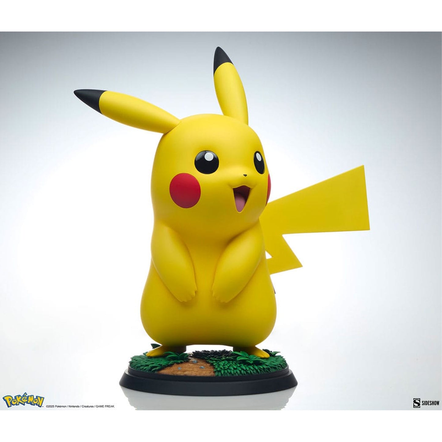 Pokémon Life-Size Statue Pikachu