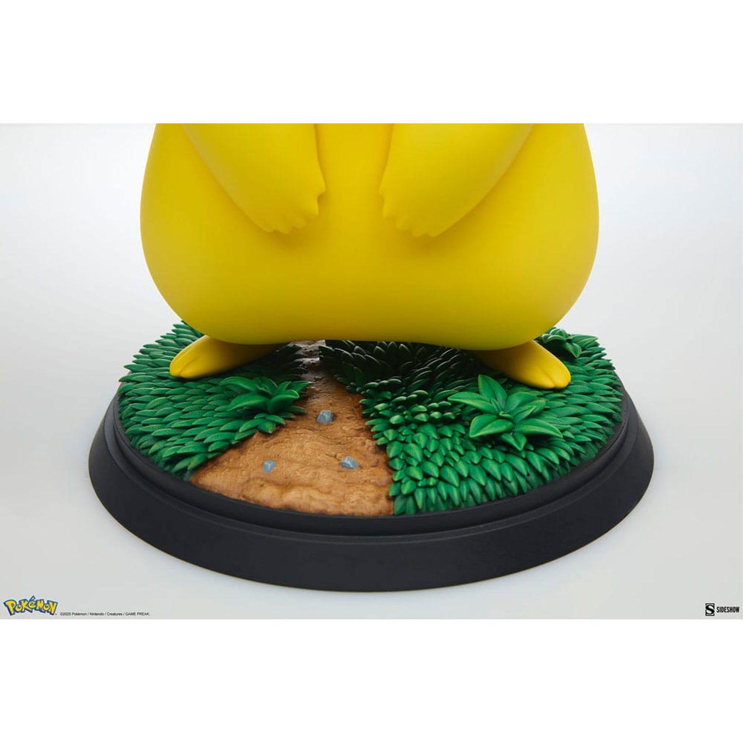 Pokémon Life-Size Statue Pikachu