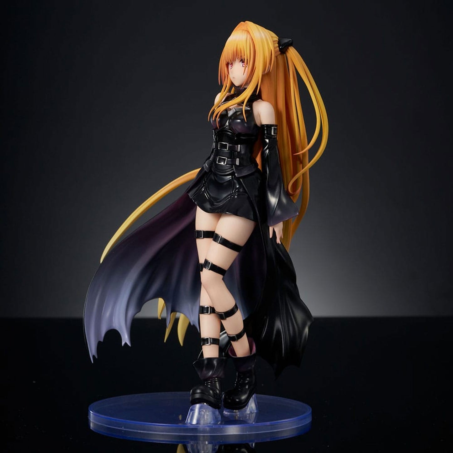 To Love-Ru Darkness 1/6 Golden Darkness Black Trance Version