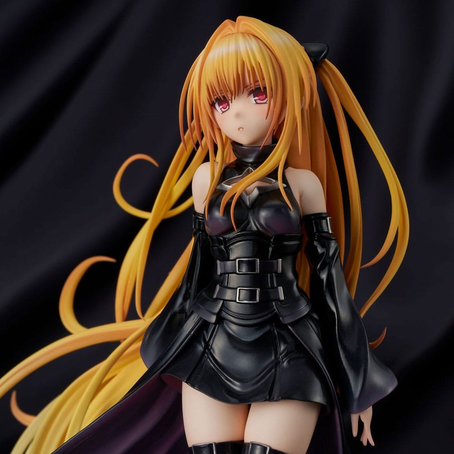 To Love-Ru Darkness 1/6 Golden Darkness Black Trance Version