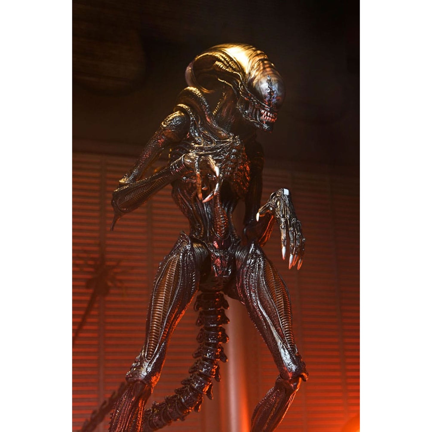 Alien: Romulus Ultimate Scorched Xenomorph