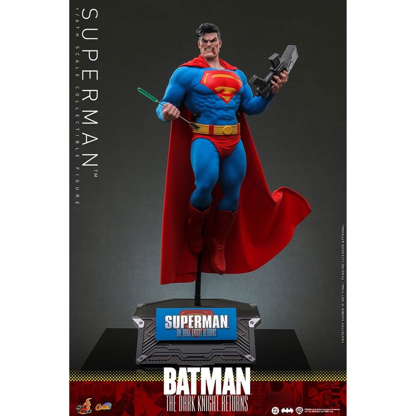 Batman: The Dark Knight Returns Comic Masterpiece 1/6 Superman -Action Figure