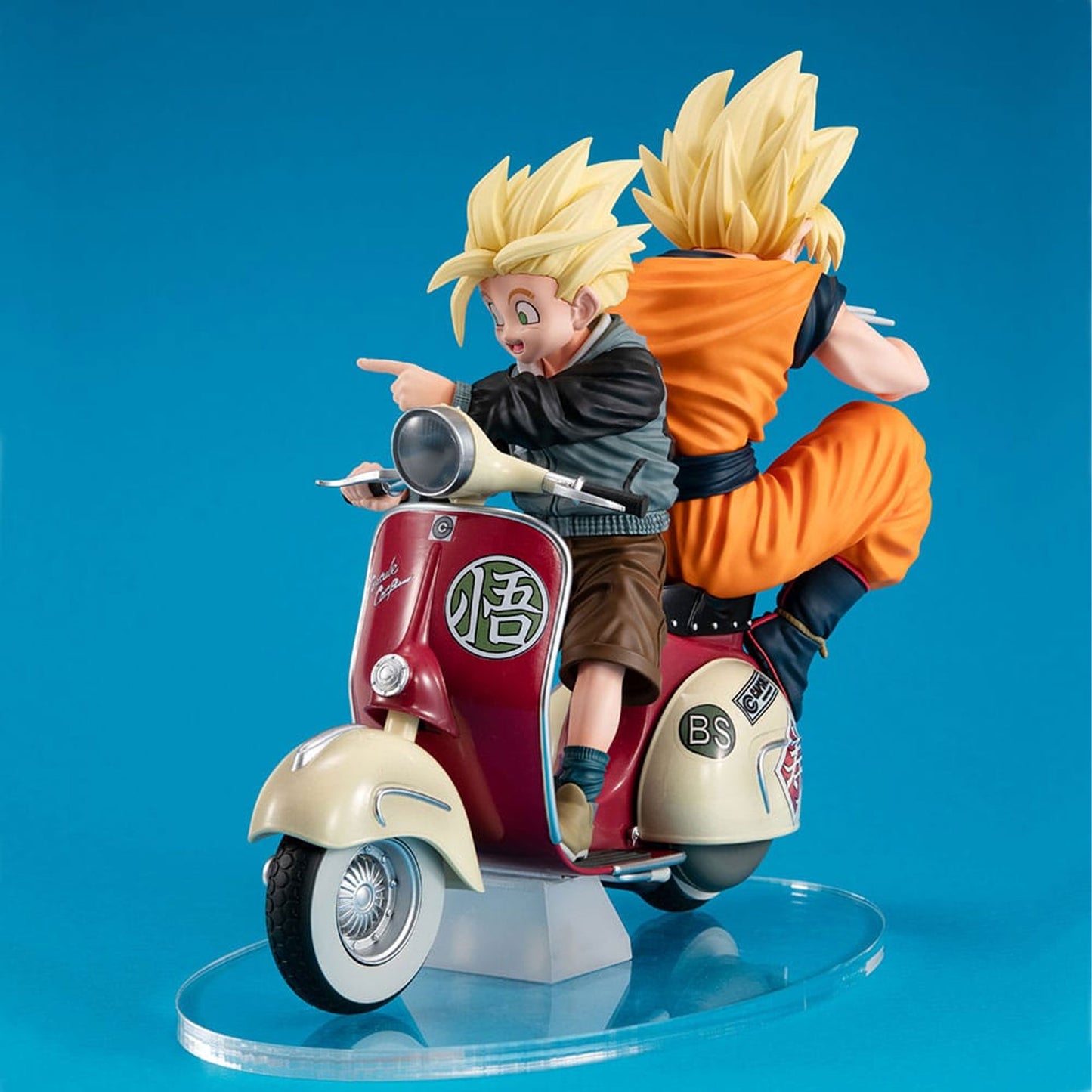 Dragonball Z 05 Desktop Real McCoy Super Saiyan Son Goku & Super Saiyan Son Gohan & Motorbike