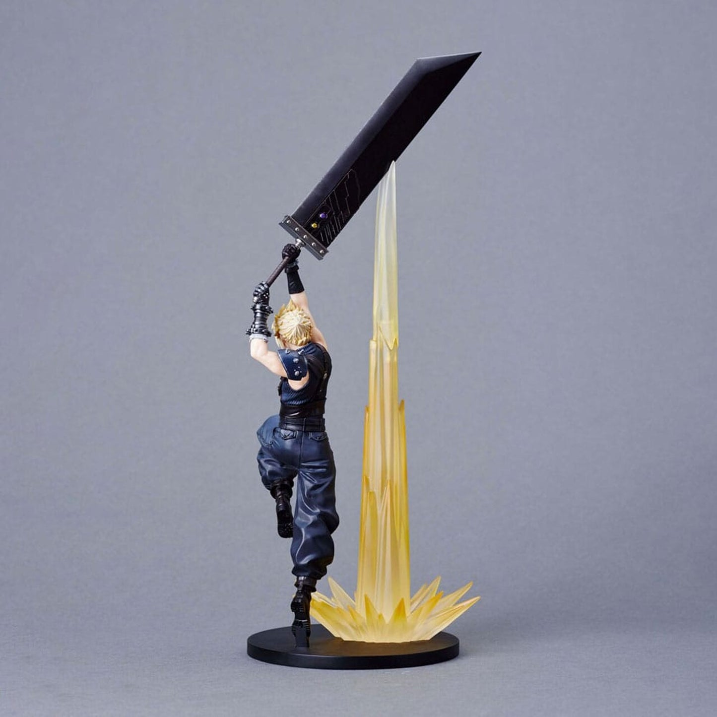 Final Fantasy VII Rebirth Cloud Strife