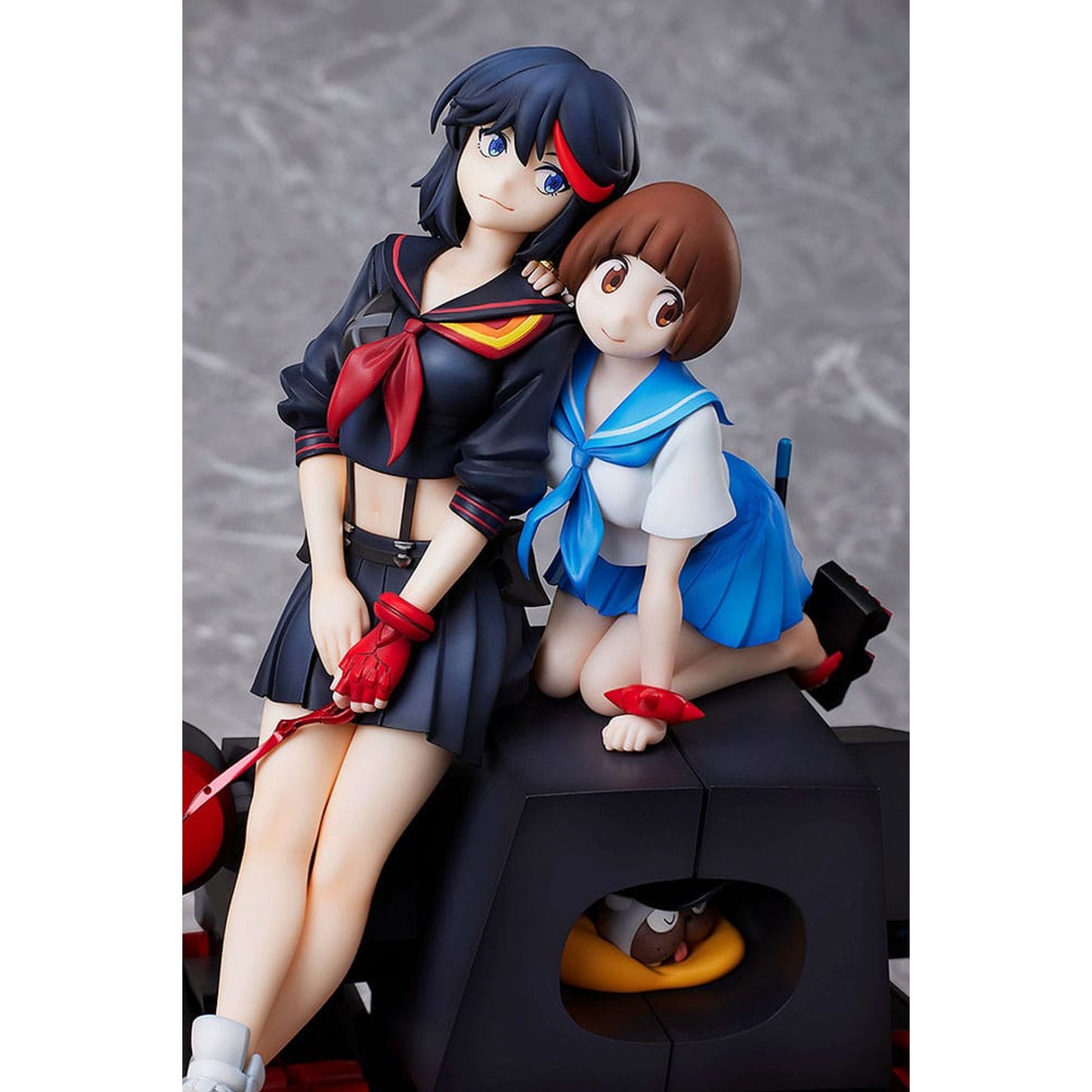 Kill la Kill Statue 1/7 Ryuko Matoi & Mako Mankanshoku