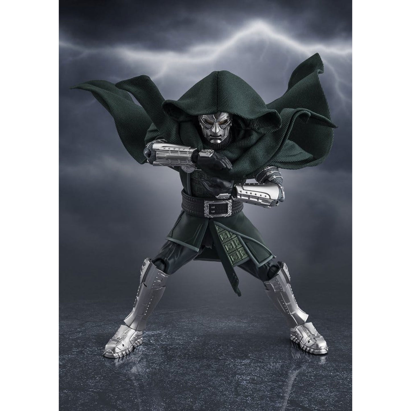 Marvel S.H.Figuarts Doctor Doom (Avengers: Doomsday) -Action Figure