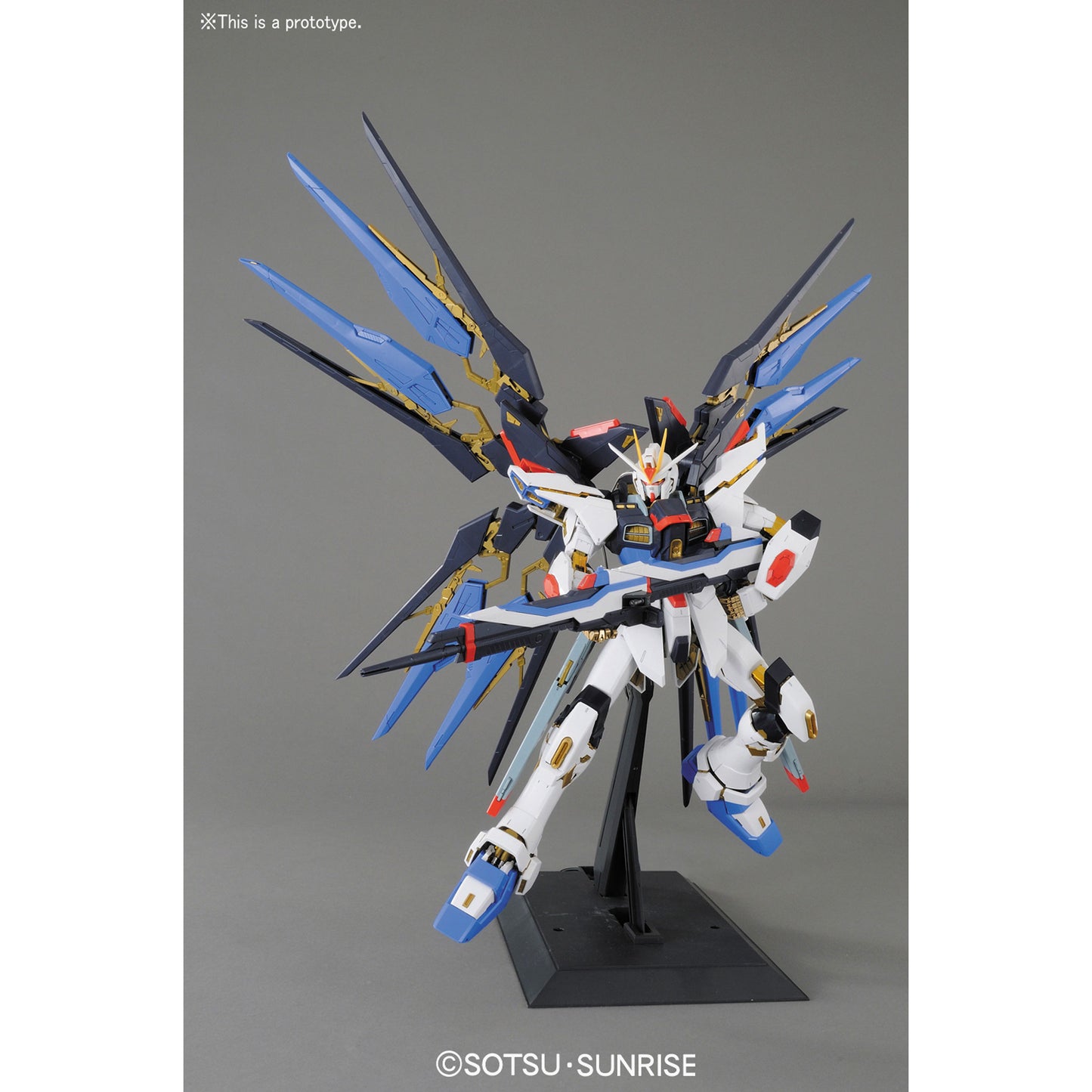 PG Gundam Strike Freedom 1/60 -Model Kit