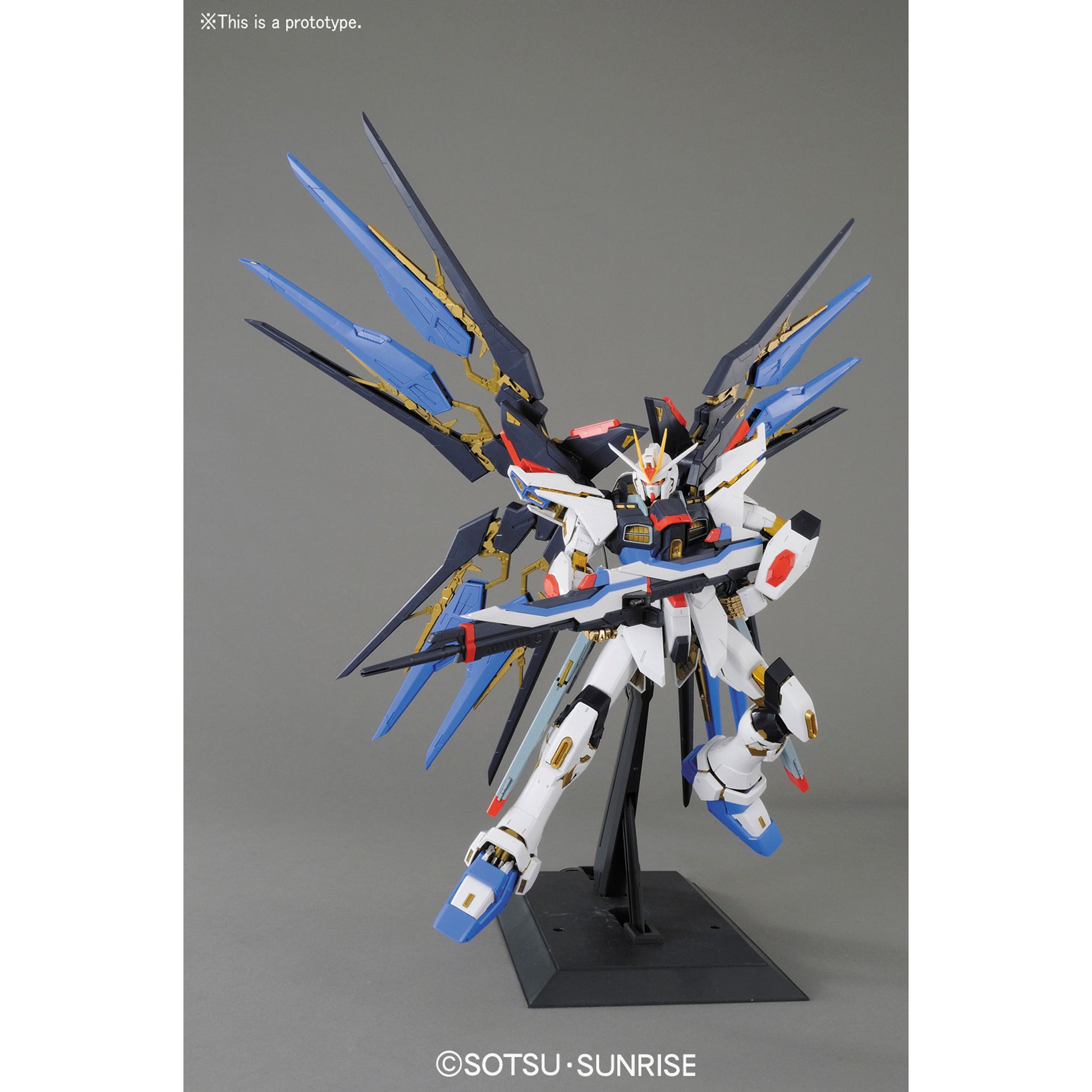 PG Gundam Strike Freedom 1/60 -Model Kit
