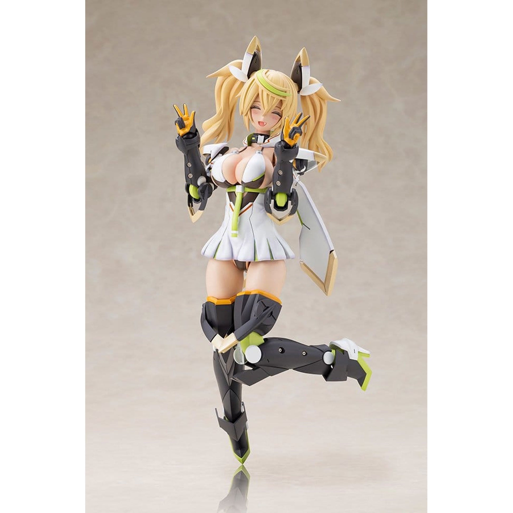 Phantasy Star Online 2 Plastic Grand Scale Gene Stellatears Version -Model Kit