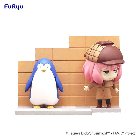 Spy x Family Hold Figure Anya & Penguin