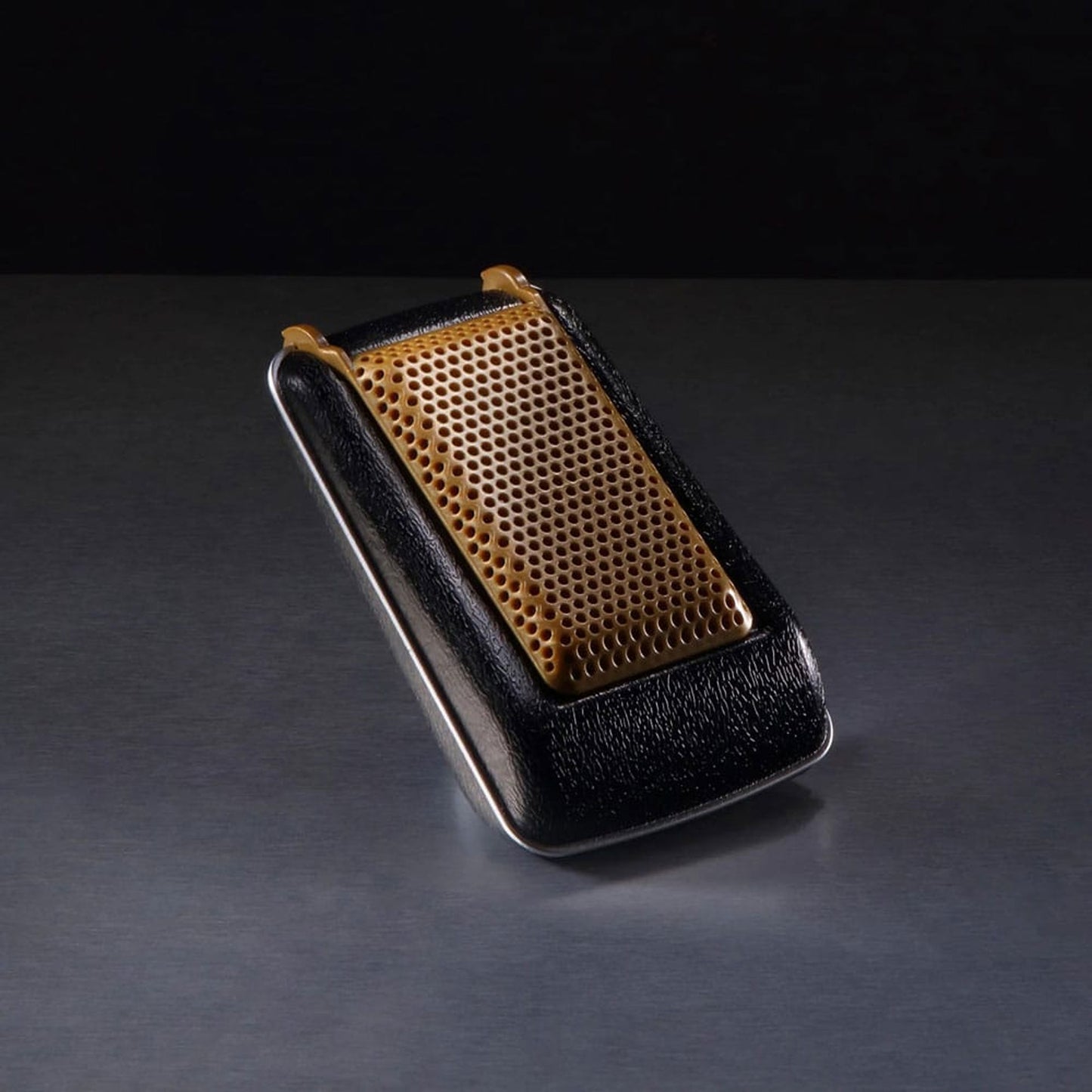 Star-Trek-The-Original-Series-Replica-Communicator_animekauppa_Anigen -Replica