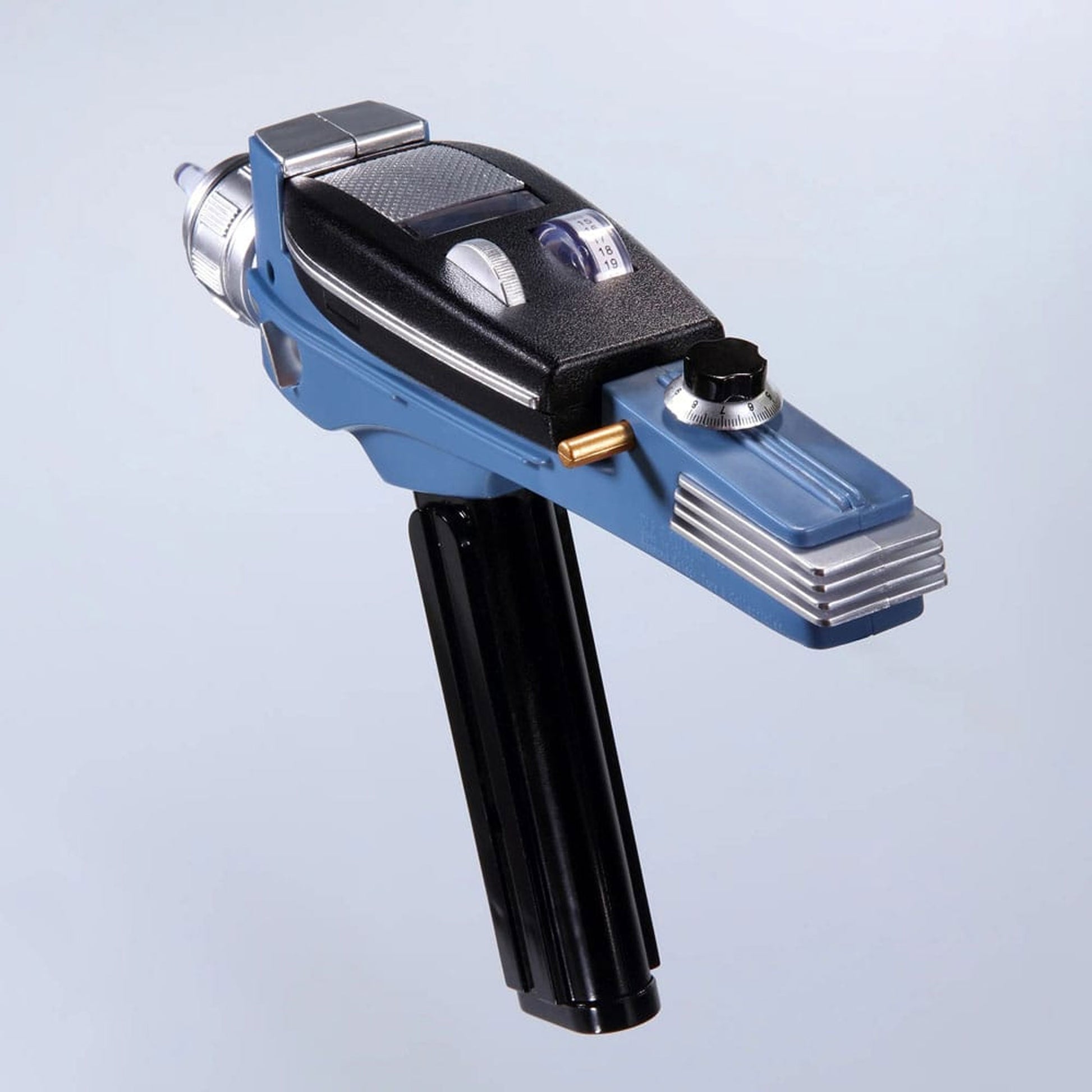 Star-Trek-The-Original-Series-Replica-Phaser-Type-2_animekauppa_anigen -Replica