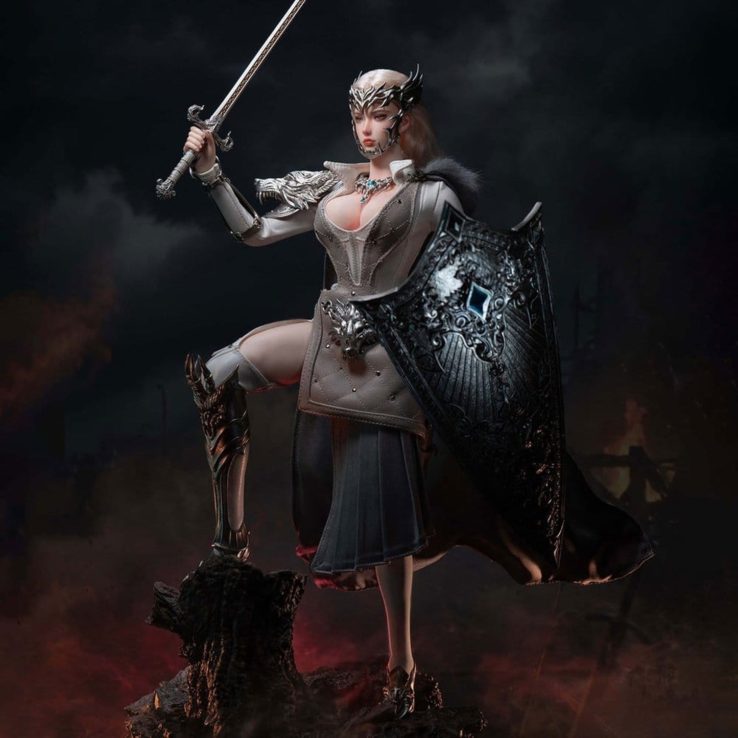 The Girl Under Wolf's Ward 1/6 Alina (Silver) -Action Figure