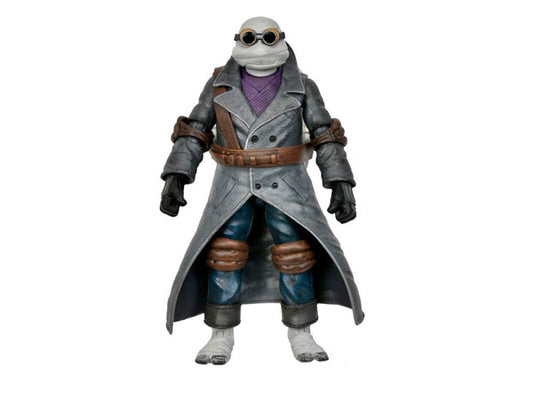 Universal Monsters x Teenage Mutant Ninja Turtles Ultimate Donatello as The Invisible Man